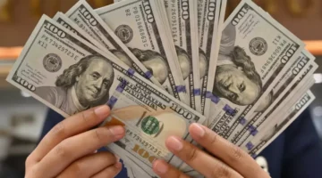 البنوك المصرية تعتمد سعر الدولار الثابت عند 47.55 جنيهاً وأثره على سوق الصرف 1